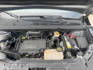 2020 Chevrolet Trax AWD LT - Engine Compartment Image